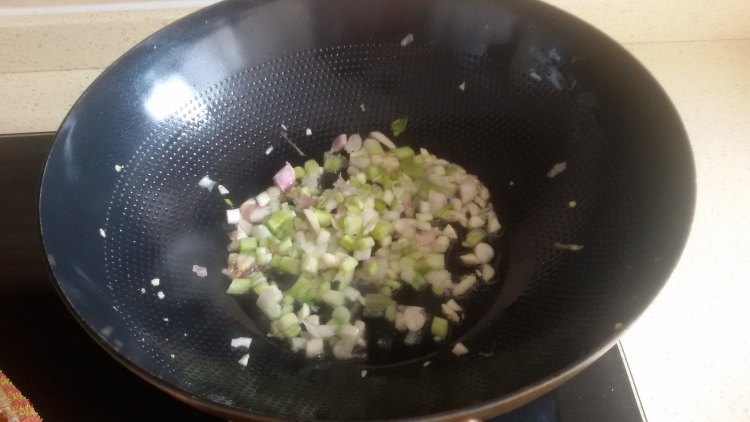 香肠炒饭步骤7