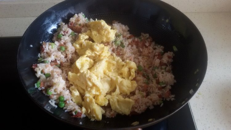 香肠炒饭步骤11