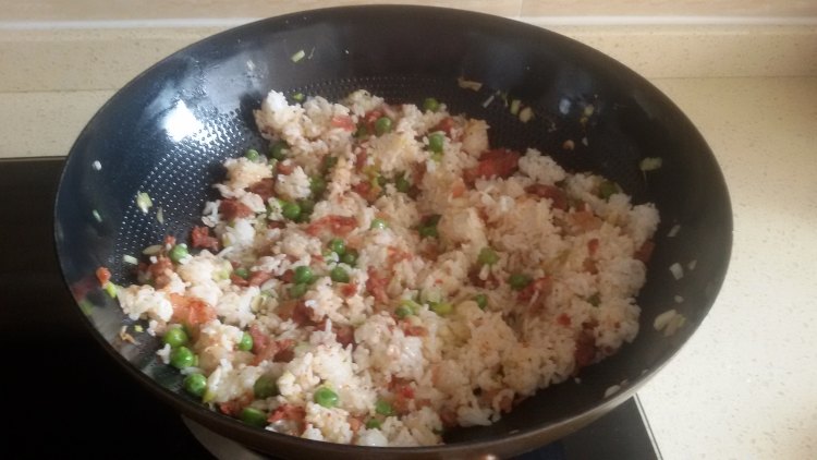 香肠炒饭步骤10