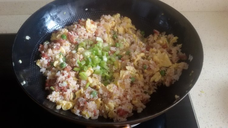 香肠炒饭步骤12