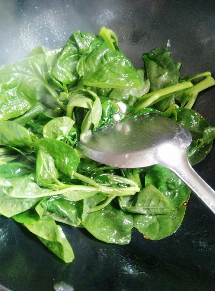 蚝油木耳菜步骤5