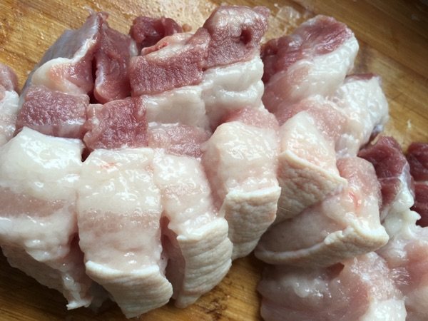 五香卤肉步骤1