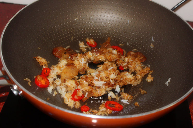 鸡腿包饭步骤4