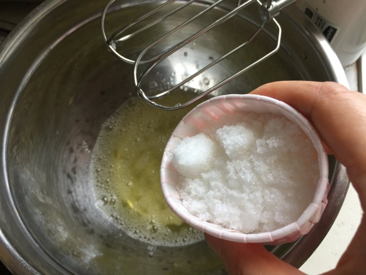 双色蓝莓酱蛋糕卷步骤6