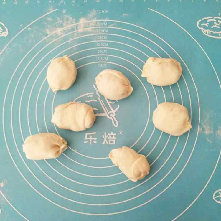 芝麻香葱饼步骤9