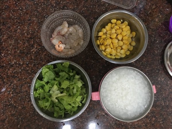 生菜虾粥步骤1