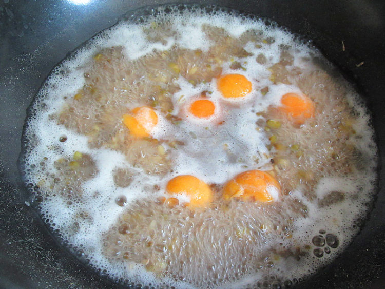 国画风趣味餐盘画步骤9