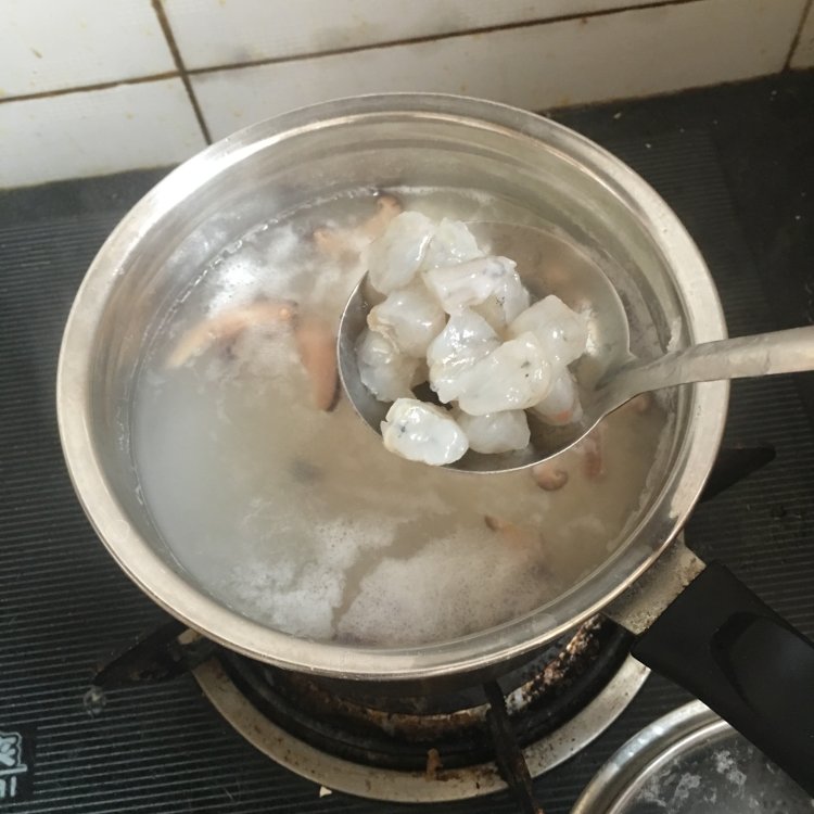 鲜虾香菇粥步骤7
