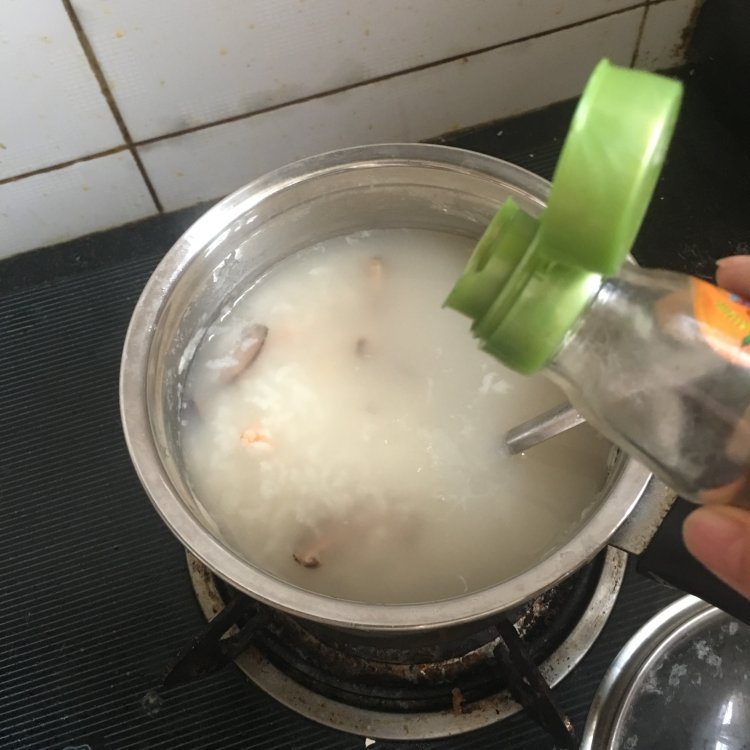 鲜虾香菇粥步骤10
