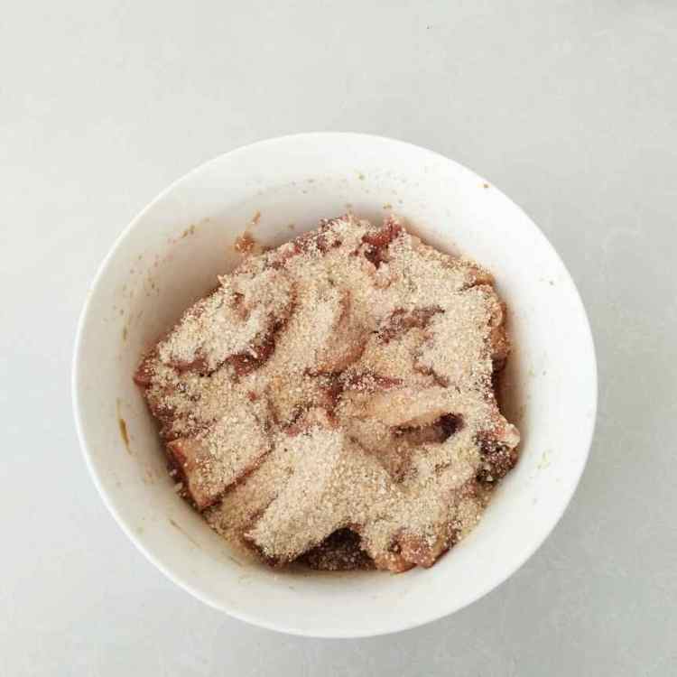 粉蒸五香排骨步骤9