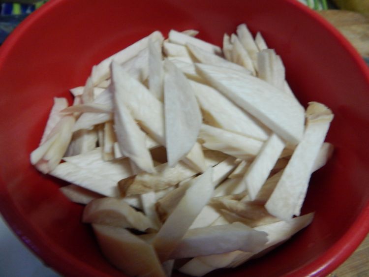 鲜露杏鲍菇炒鸡蛋步骤1
