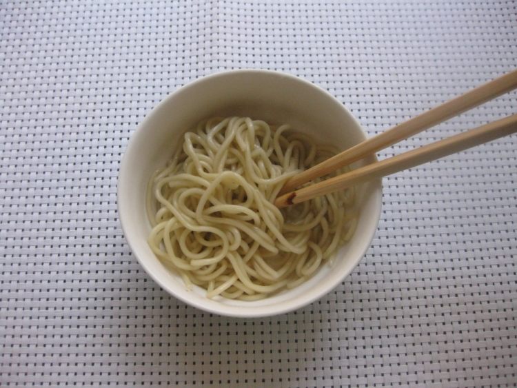腐乳芝麻酱拌面步骤5