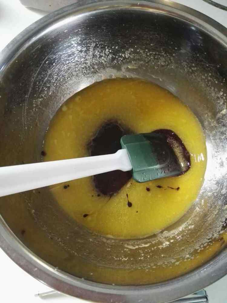 滴落巧克力镜面蛋糕步骤4