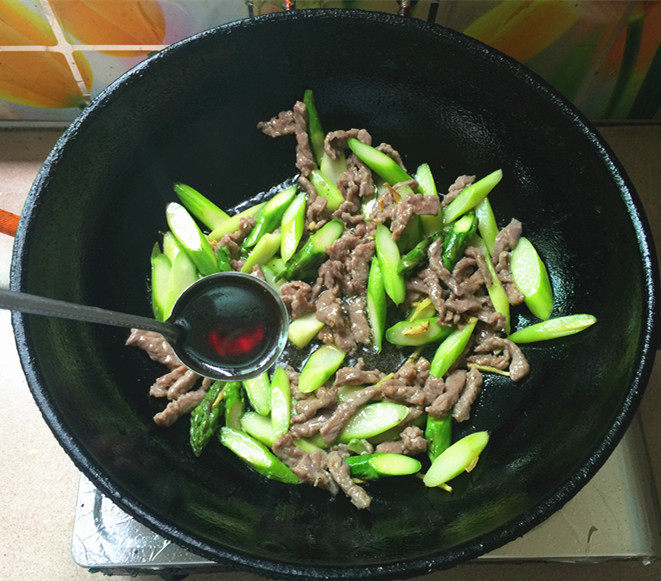 芦笋炒牛肉步骤13