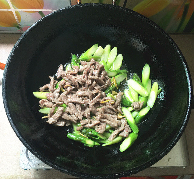 芦笋炒牛肉步骤11