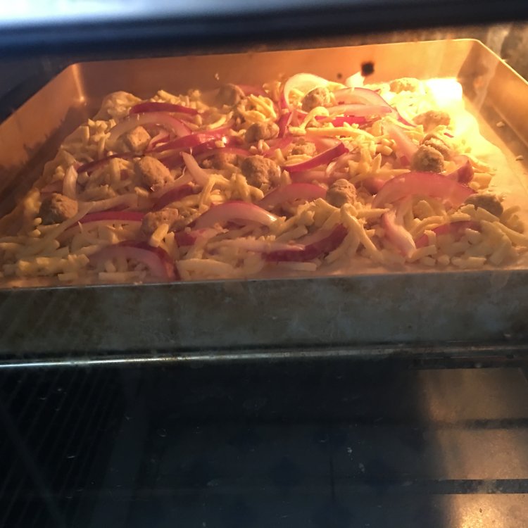洋葱牛肉粒披萨步骤14