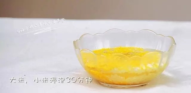 红枣梨粥步骤2