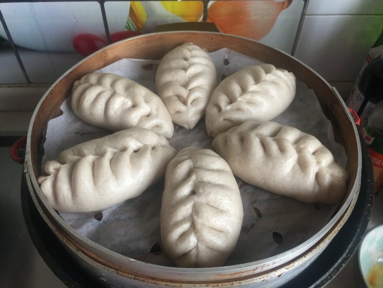 咸菜油渣柳叶包步骤15