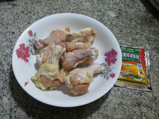 盐焗鸡翅根烤箱版步骤1