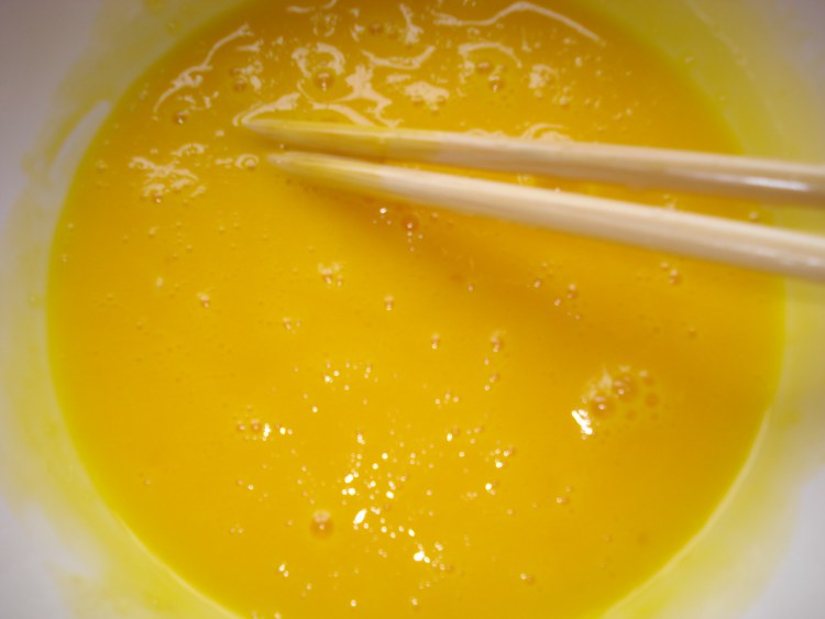 荠菜蛋包饭步骤9