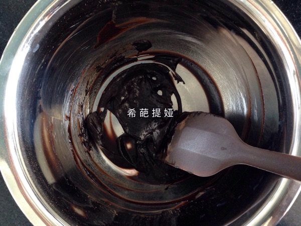 小鸭子蛋糕卷步骤2