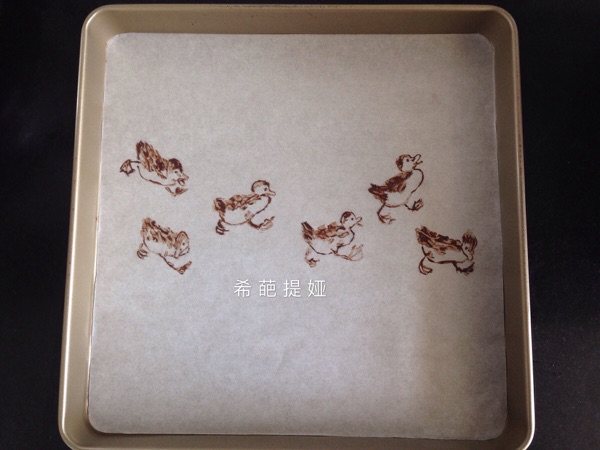 小鸭子蛋糕卷步骤9