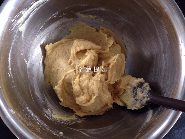 蔓越莓杏仁圈饼步骤6