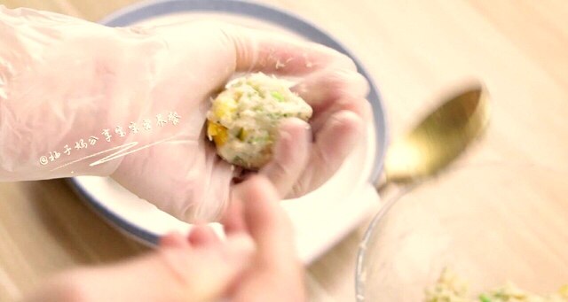 黄椒西兰花鸡肉丸步骤11