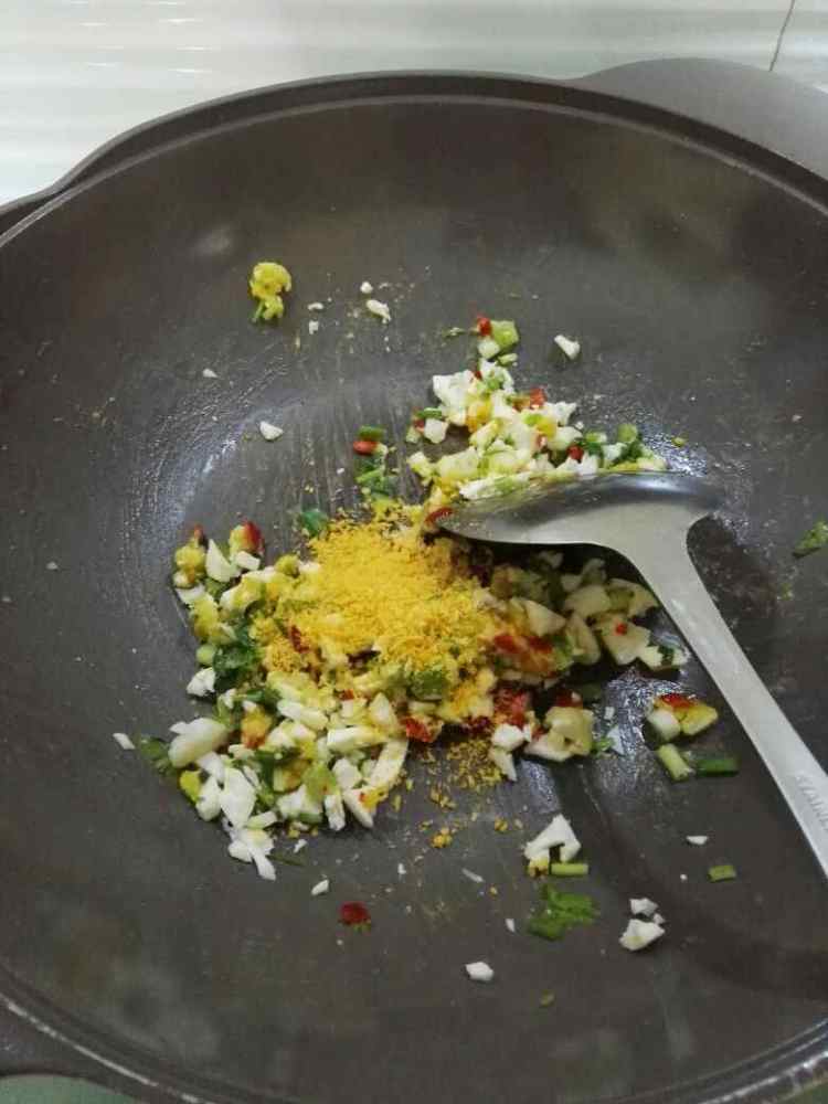 避风塘大虾步骤9