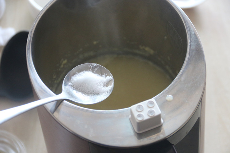 豆浆机版洋葱淮山玉米步骤6