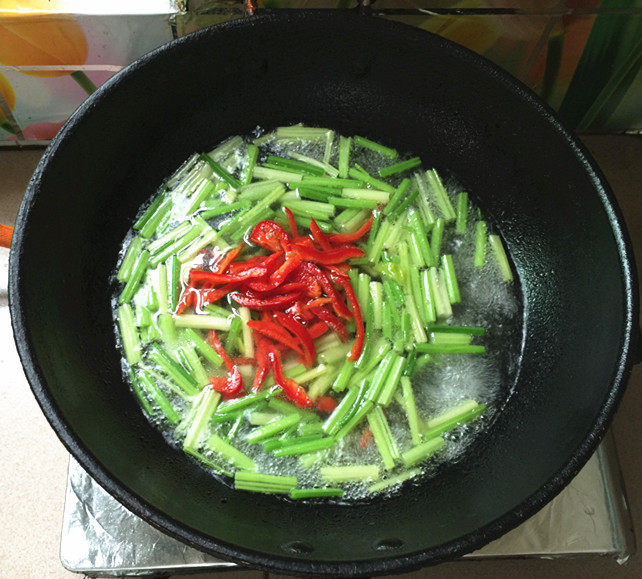 香芹拌鸡蛋干步骤6
