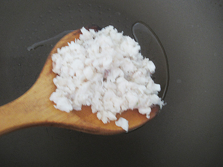 菠菜拌鱼肉步骤7