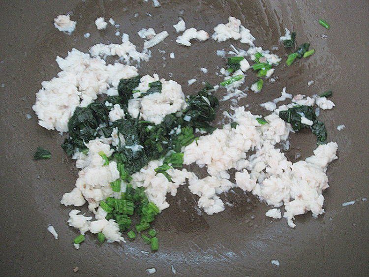 菠菜拌鱼肉步骤8