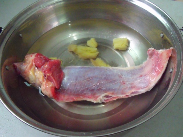 家常牛肉粉丝汤步骤2