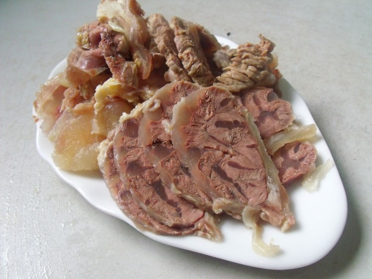 家常牛肉粉丝汤步骤6