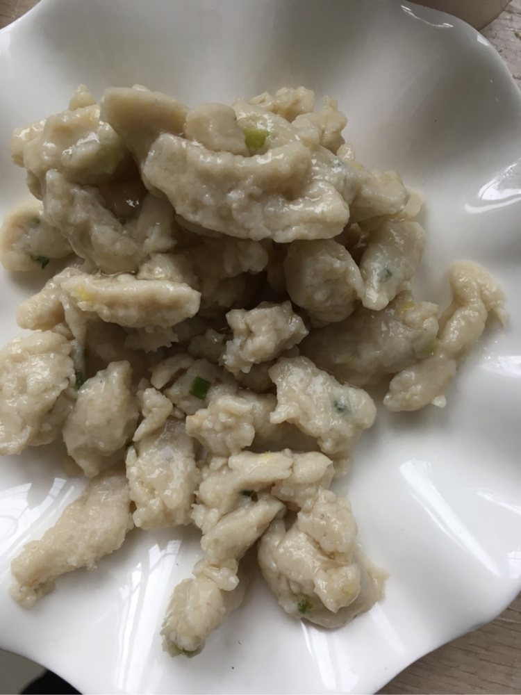 腊肉鱼丸海藻王步骤2