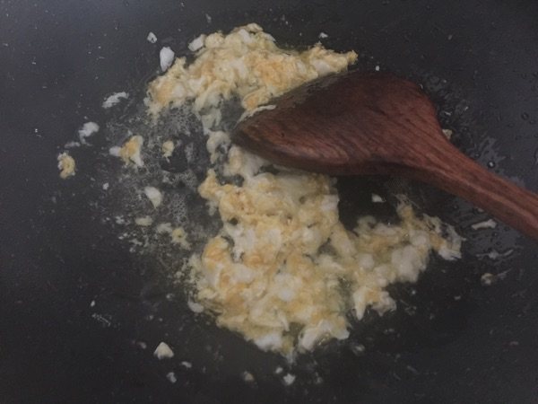 香酥紫菜炒饭步骤6