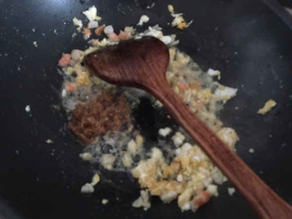 香酥紫菜炒饭步骤8