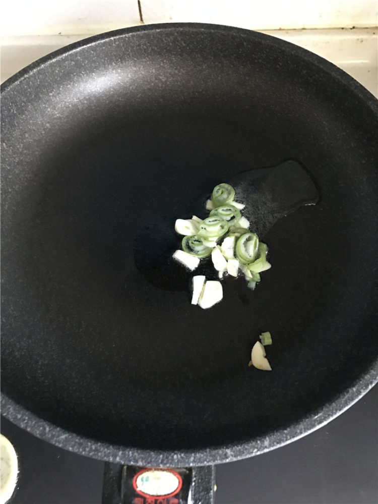 虾仁烧金瓜步骤4