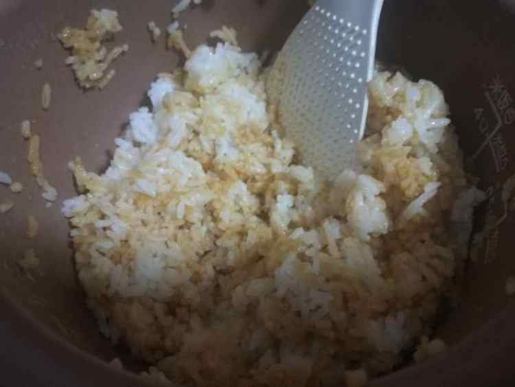 芦笋肉松寿司步骤2
