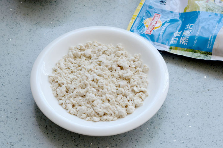 燕麦肉片疙瘩汤步骤5