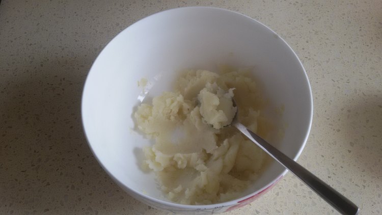 香脆土豆片步骤1