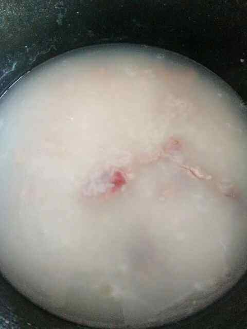 油麦瘦肉粥步骤5