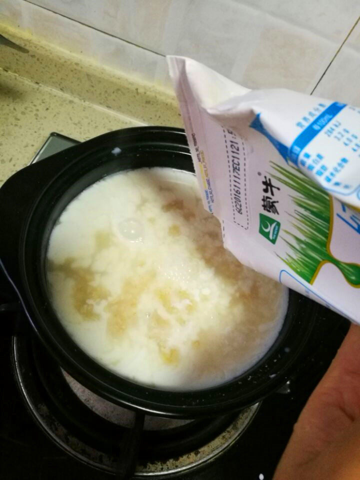 牛奶燕麦红枣粥步骤6