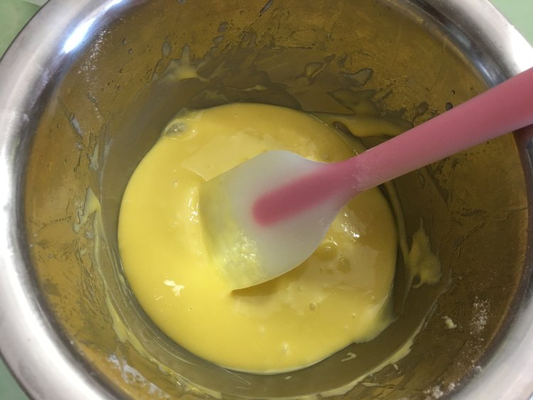 面包机版戚风拉花蛋糕步骤6