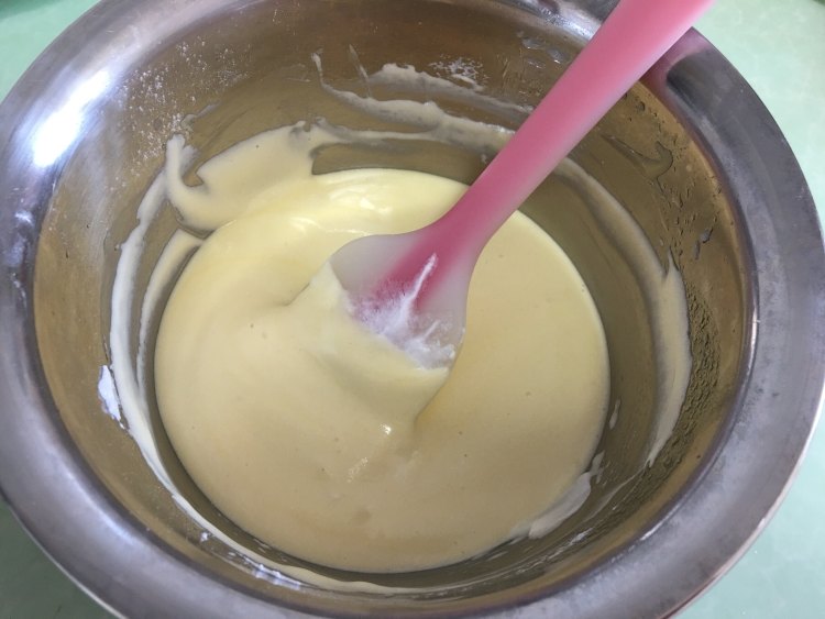 面包机版戚风拉花蛋糕步骤9