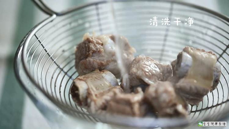 玉米海带排骨汤步骤4