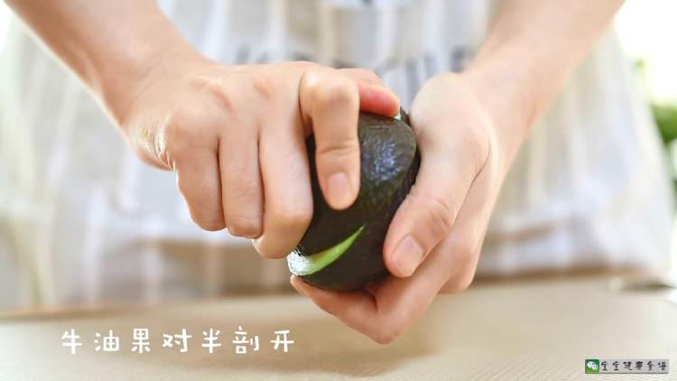 牛油果香蕉卷步骤3