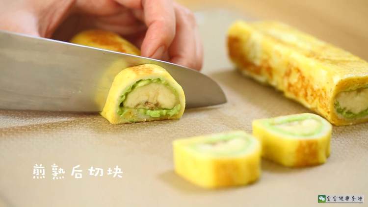牛油果香蕉卷步骤15