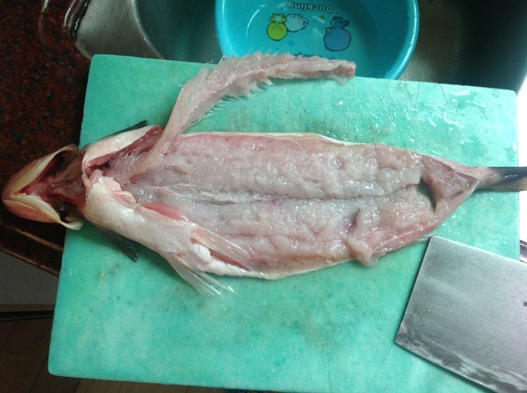 宝宝鱼蛋饼步骤3